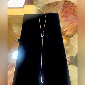 Kendra Scott gold necklace in excellent condition